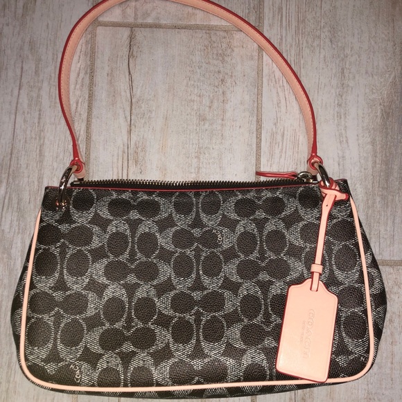 Coach Handbags - Coach Purse
